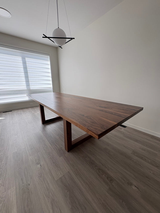 Transitioning Your Space from Winter to Spring with One Statement Piece