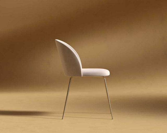 Iris Chair