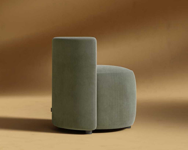 Nova Lounge Chair