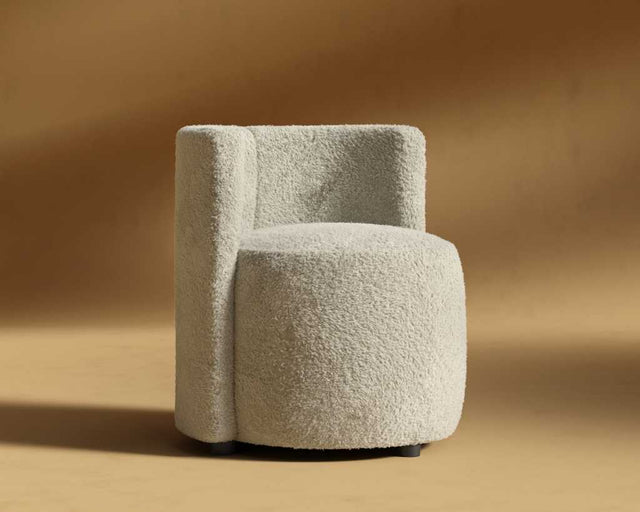 Nova Lounge Chair
