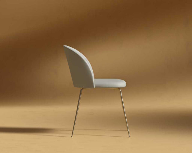 Iris Chair